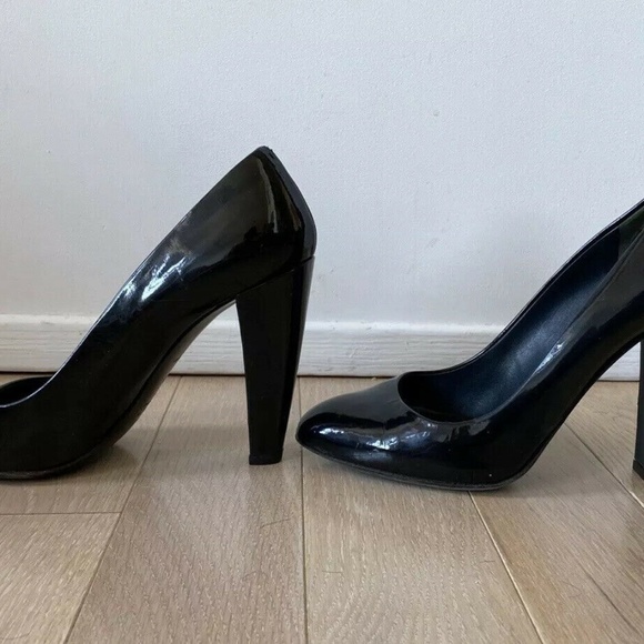 Miu Miu Size 7.5 Patent Leather Black 38 High Heel - Picture 4 of 7